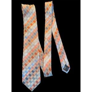 Kenneth Cole Reaction Mens Tie Orange Blue Grey Diamond Pattern Silk Blend